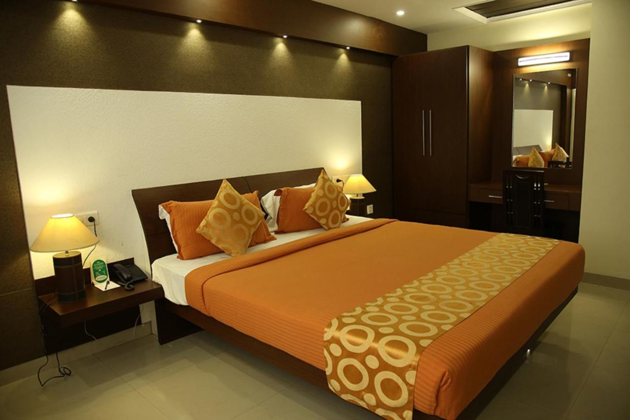 Hotel Royal Omars Kannur Exterior foto