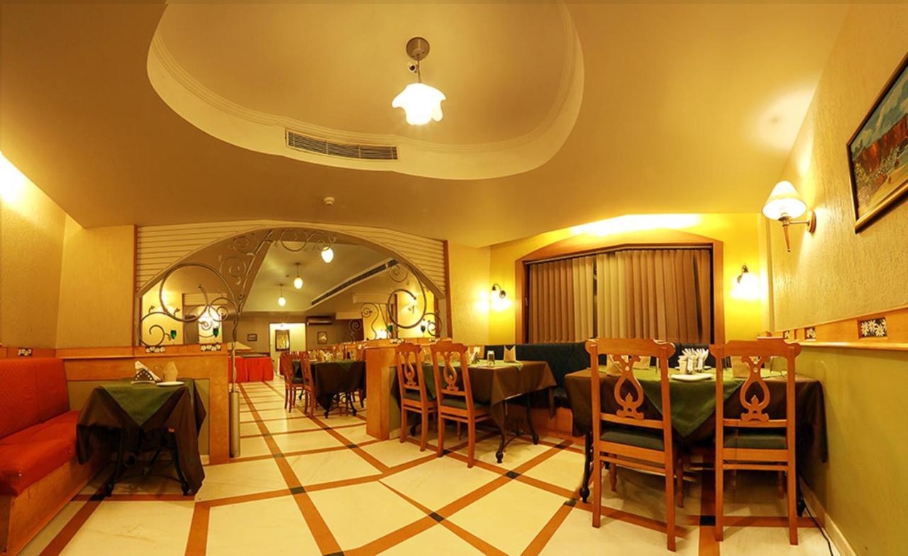 Hotel Royal Omars Kannur Exterior foto