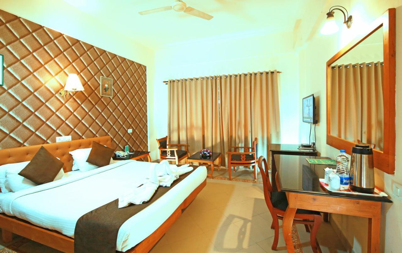 Hotel Royal Omars Kannur Exterior foto