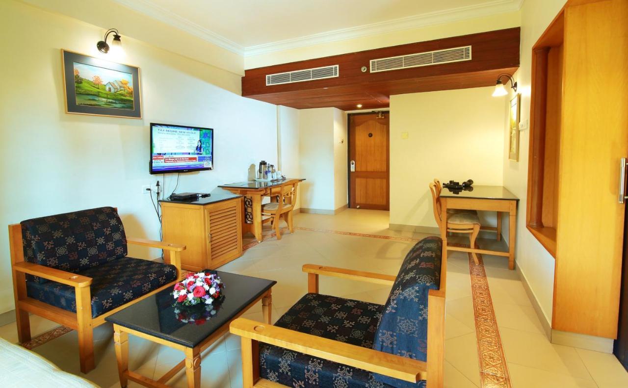 Hotel Royal Omars Kannur Exterior foto