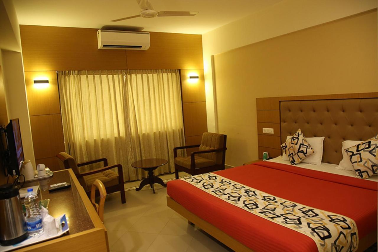 Hotel Royal Omars Kannur Exterior foto
