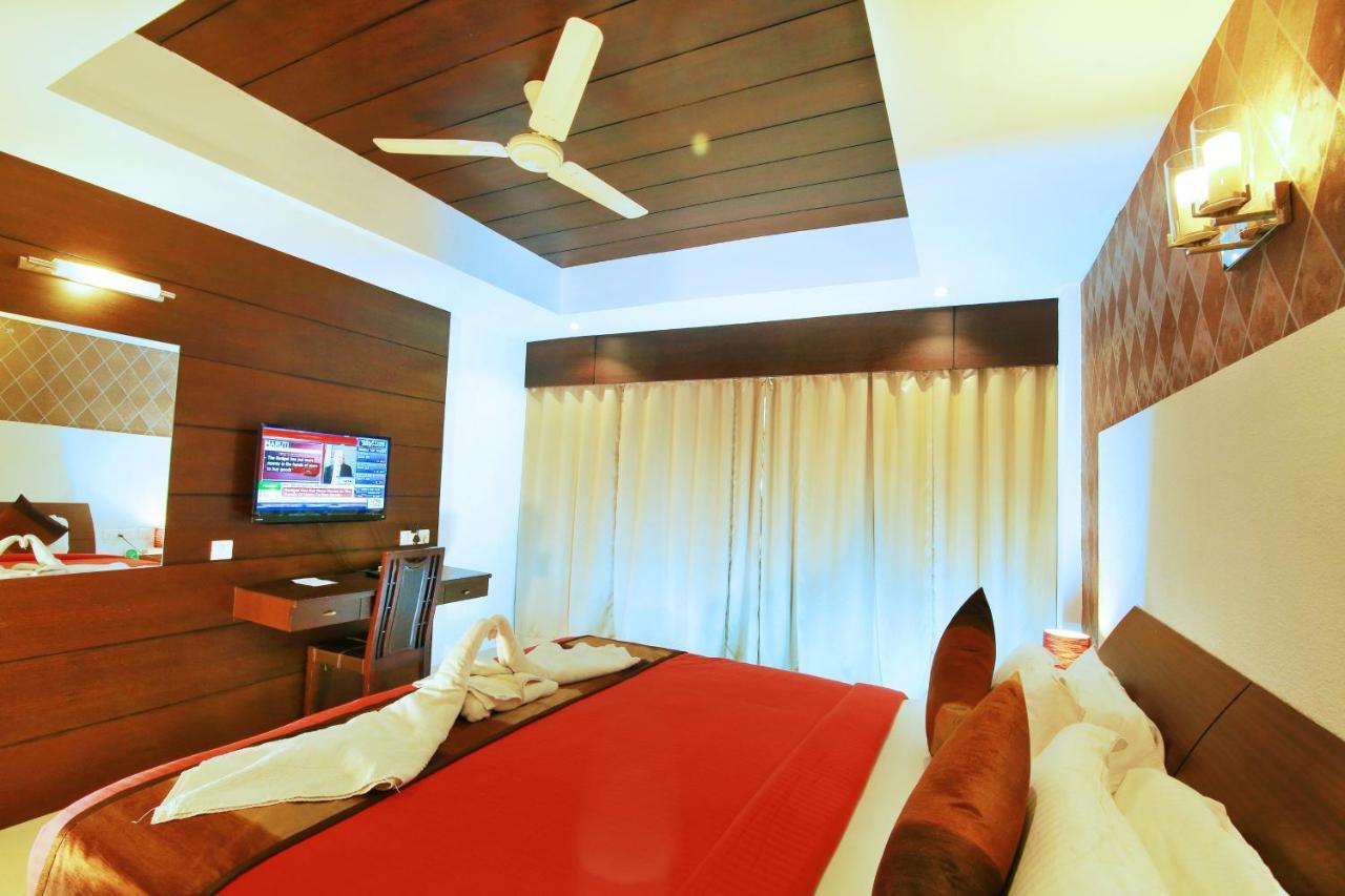 Hotel Royal Omars Kannur Exterior foto