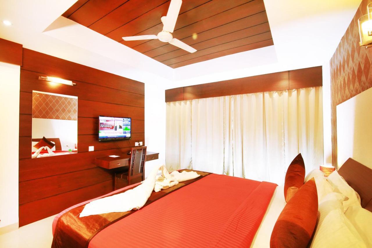 Hotel Royal Omars Kannur Exterior foto